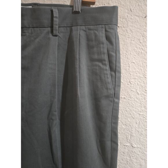 Vintage Dockers Pants, Mens Pleated Classic Fit Preppy Khakis, Green, Size 36x29 - Picture 3 of 9